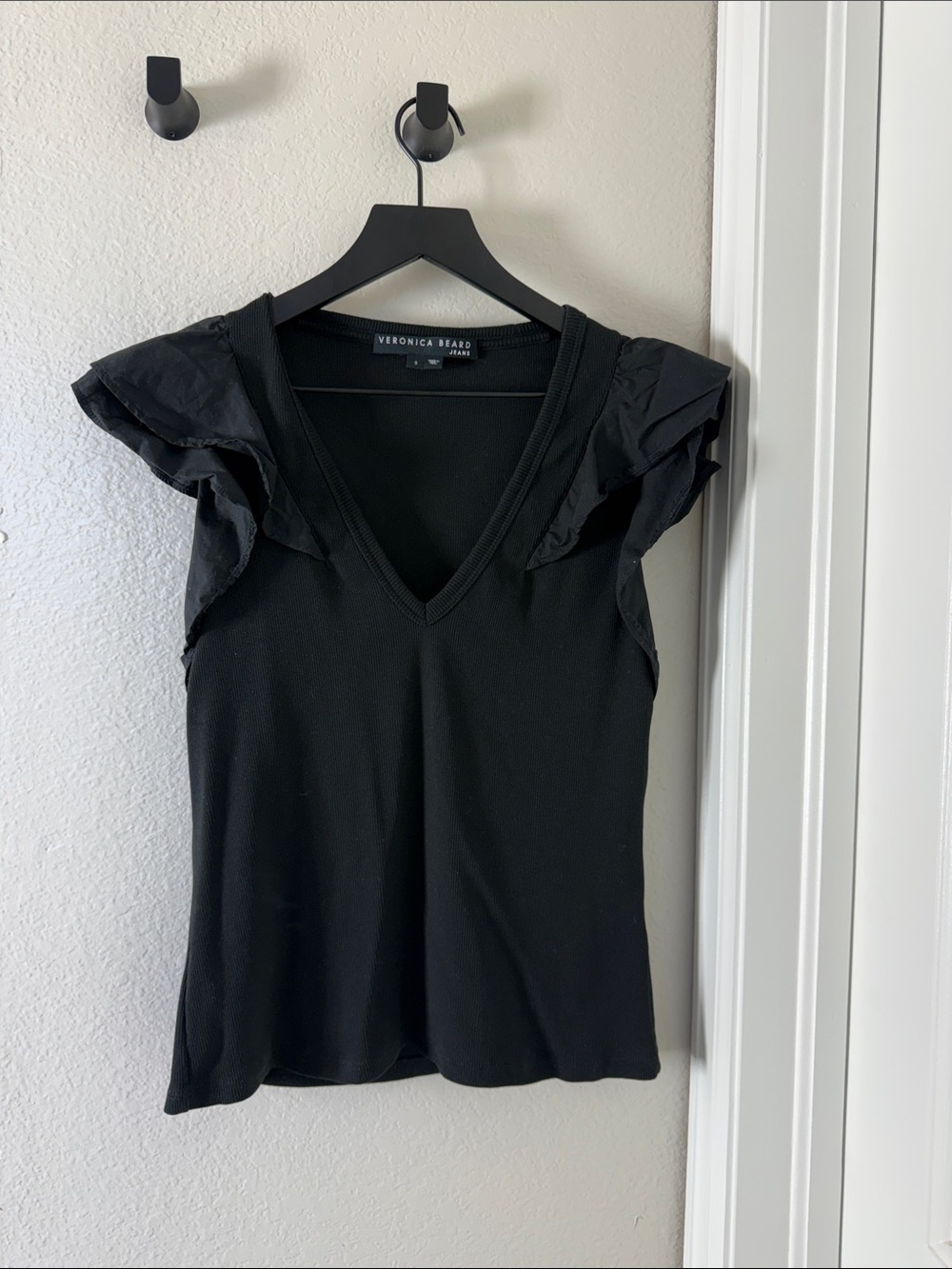 Veronica Beard Black Cathie Flutter Sleeve Top V-Neck Ruffle Rib Size Small